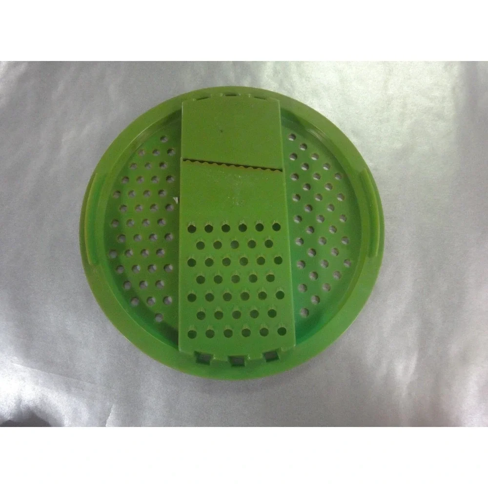 Vintage‎ Tupperware accessary slicer grater cutting tool ?